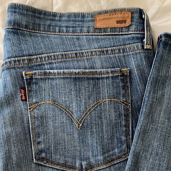 👖 Levies 32” waist - Picture 2 of 6